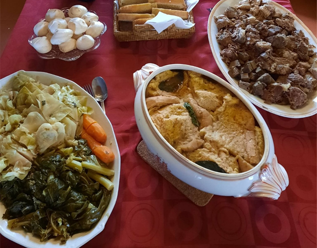 Sopas de Espírito Santo